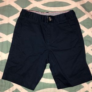 EUC - H&M boy navy chino shorts -Sz. 5/6